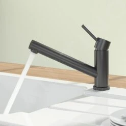Villeroy & Boch Como - Spültischarmatur Mit Ausziehbarem Auslauf, Aufklappbar Für Unterfenstermontage, Anthrazit 92580005 -Geschäft Für Küchenarmaturen 69f04fa2a1db5f350eeec7b6