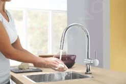 Grohe MintaTouch - Elektronische Spültischarmatur Mit Ausziehbarer Geschirrbrause, Verchromt 31358002 -Geschäft Für Küchenarmaturen 9bdf6d88ad6bddd194a5e3ec