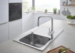 Grohe Minta - Spültischarmatur Mit Ausziehbarer Geschirrbrause, SuperSteel 32322DC2 -Geschäft Für Küchenarmaturen d6180374bc0b7badfae09b85